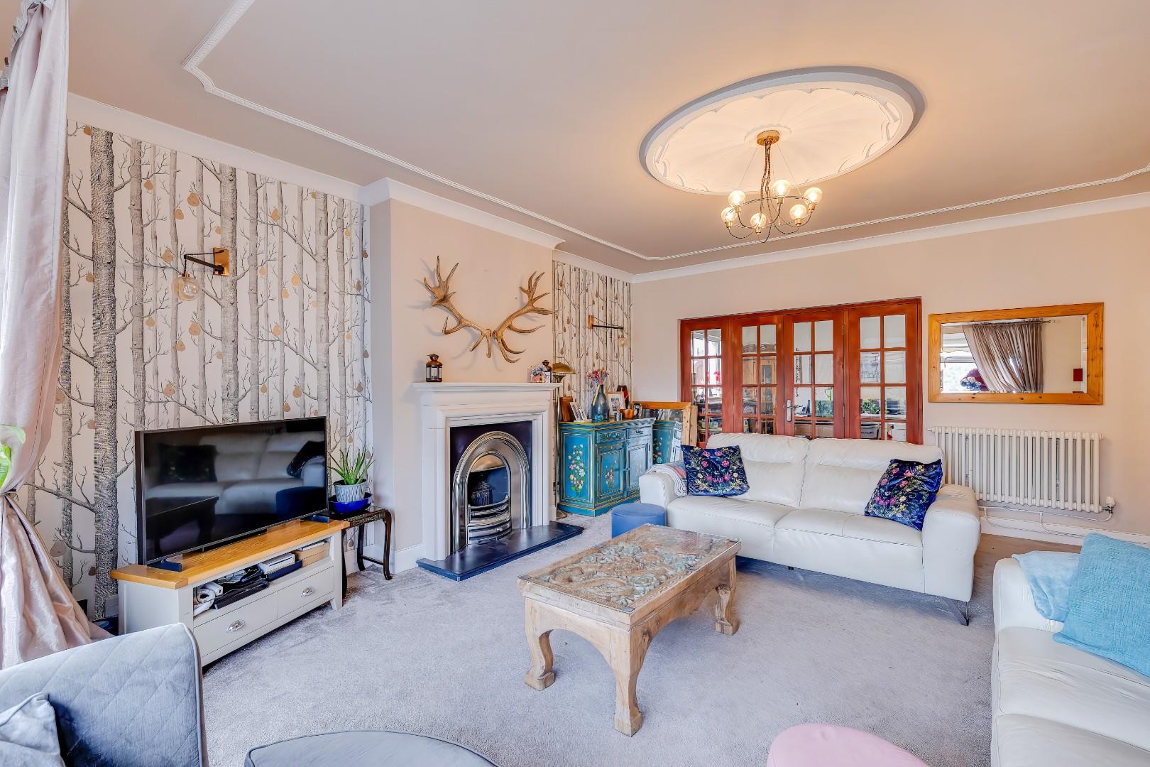 76 South Road, Sully, CF64 5SL